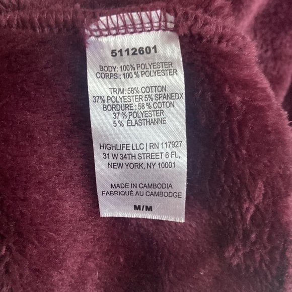 GAIAM L Super Soft Faux Fur Fleece Sweater - Picture 7 of 7